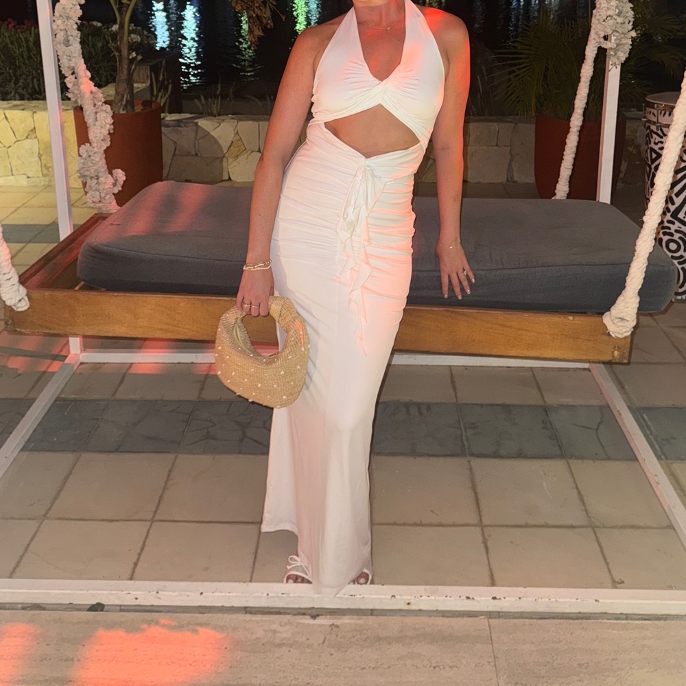 Allanna Frill Maxi Dress - White - Picture 4 of 4